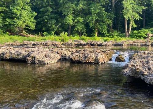 Murphys Law Inn 1 in Hancock (MA)