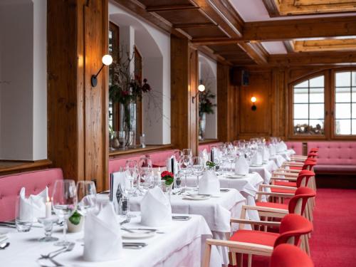 Hotel National Zermatt - image 10