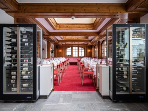Hotel National Zermatt - image 9