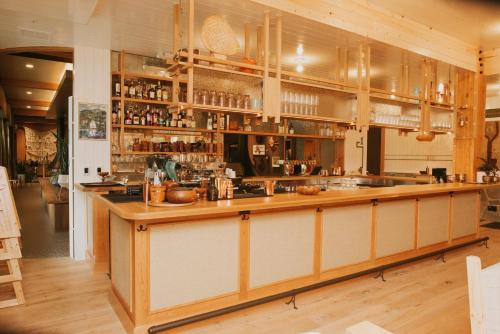 301297180 Hotel Zed Tofino