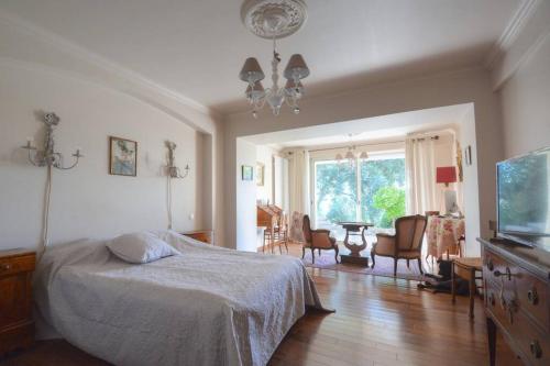 Spacieuse villa de 360m2 avec piscine chauffee