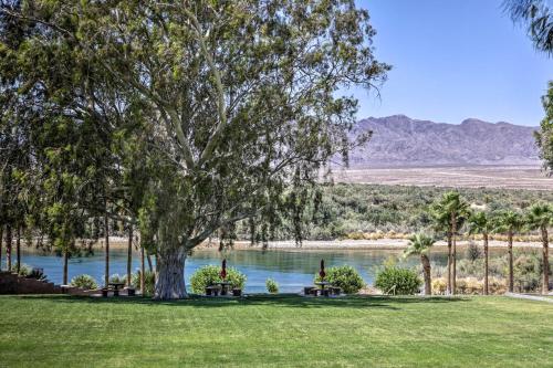 Cozy Couples Casita Steps to Colorado River