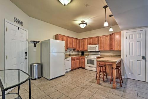 Slopeside Serenity Mountain Condo Steps to Lift in Clear Spring, USA