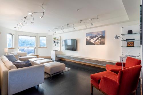 Amazing Ski in Ski out 3 Bedroom with Slope side Views