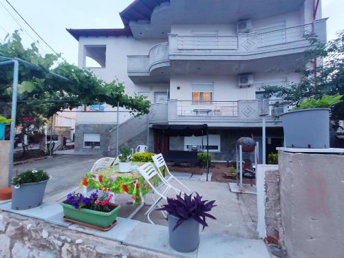  Rania House, Pension in Limenas