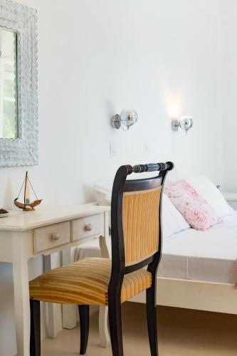 Dahlia Apartments And Studios - main image