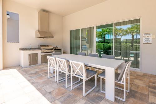 Stylish 6 Bedroom Home at Bears Den with Billiard Room and Private Pool 967JN - image 3