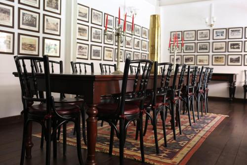 皇家酒吧及酒店 Royal Bar and Hotel