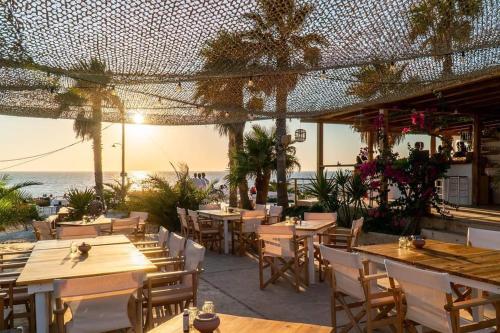 Sunset Studios & Rooms in Antiparosa