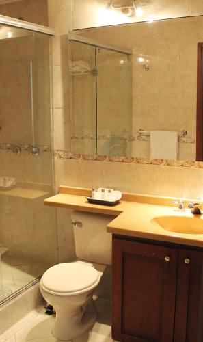 Standard Double Room image 6