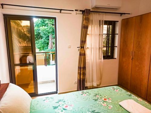 Appartement F4 Climatise niveau Etage a Totsi pres de la maison ADEBAYOR