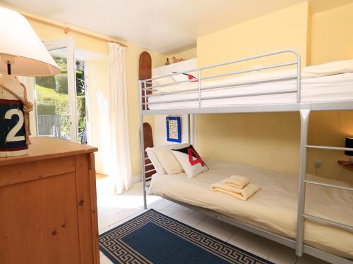 Aune Cottage - image 7
