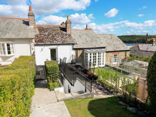 Aune Cottage - image 3