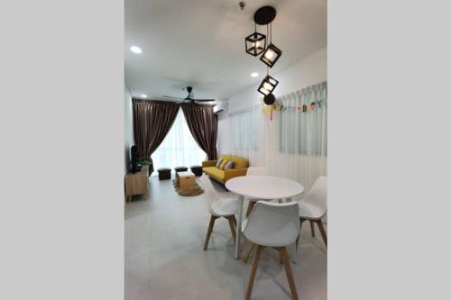 B&B Kuching - Jeff and Ricky Homestay Matang Metrocity - Bed and Breakfast Kuching