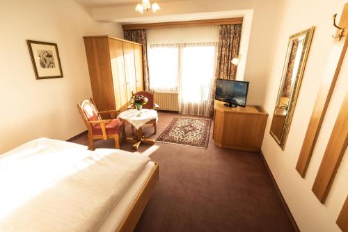 Hotel Helga - image 13