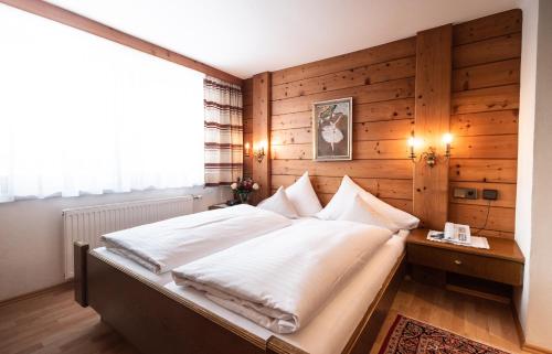 Hotel Helga - image 7