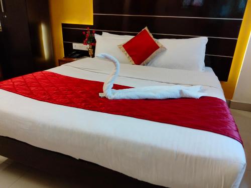 Deluxe Double Room image 2