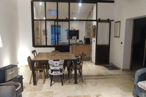 Loft dans la pinede pour Vacances sur Avignon