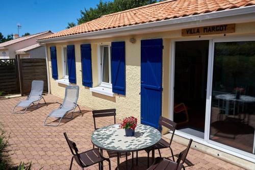 Villa 80 m de la mer, indépendante, seaside beach gîte à louer Le Menhir