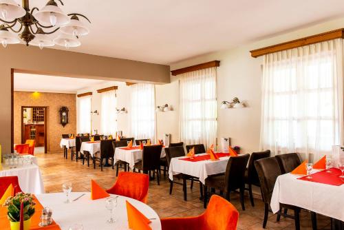 Gastland M0 Hotel & Restaurant - image 2