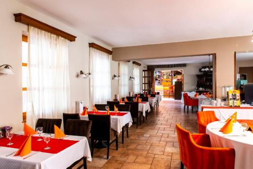 Restaurant, Gastland M0 Hotel és Konferenciaközpont in Szigetszentmiklos