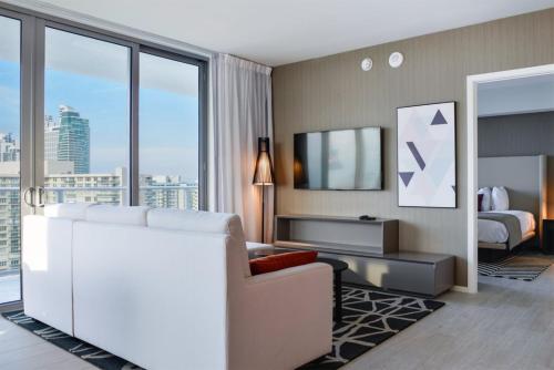 Hyde Beach House Luxury Condos by Optimax VR - image 2