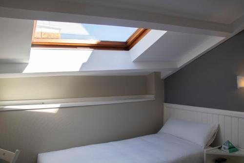 Alda Miramar Rooms - image 8