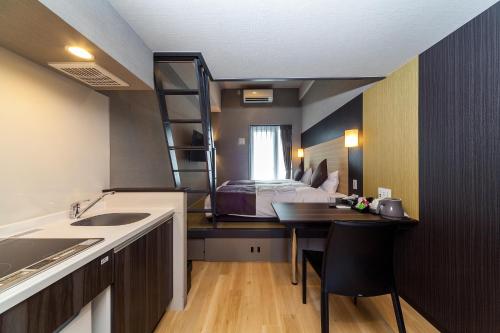 2 twin beds