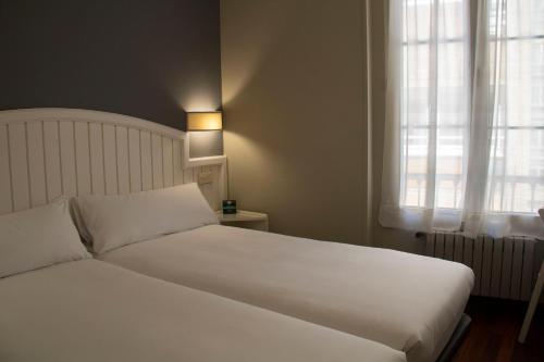 Alda Miramar Rooms - image 6