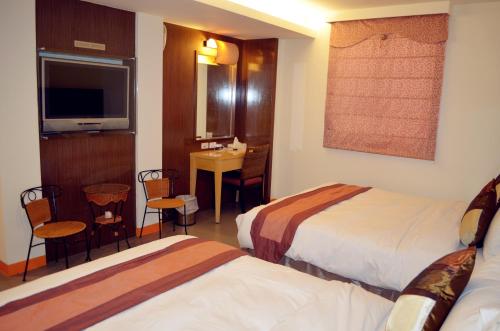 Superior Quadruple Room image 2
