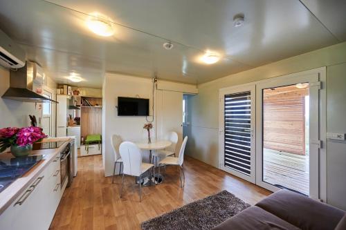 VINEA PANONIKA wine & mind retreat in 拉登齊