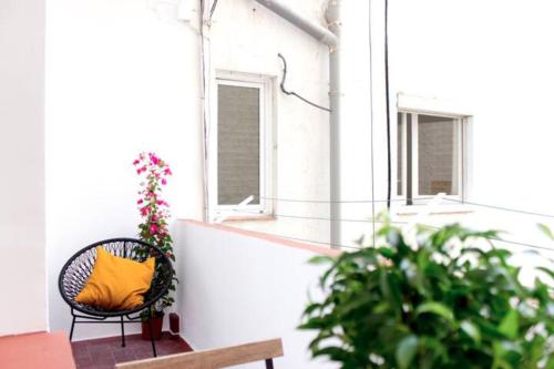 Apartment with Balcony image 8