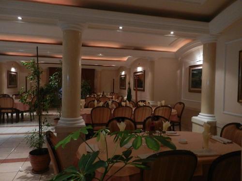 餐廳, Guesthouse Ellite in 波扎雷華茨