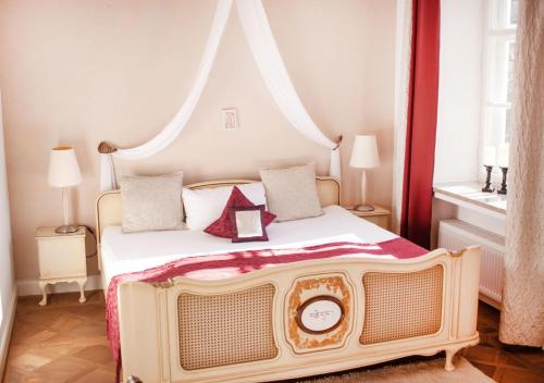 1 queen bed