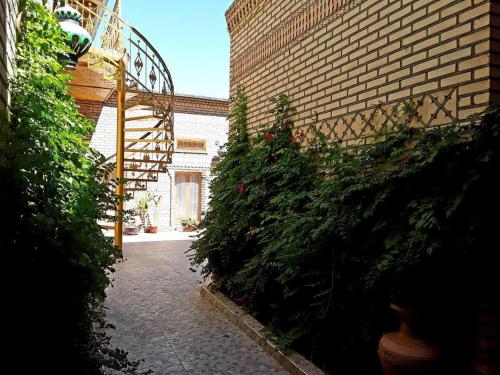 Sasha & Son Hotel – Bukhara, DC