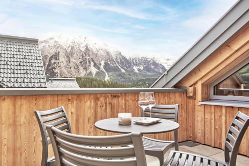  Die Tauplitz Lodges - Bergblick B7-2 by AA Holiday Homes in Tauplitz