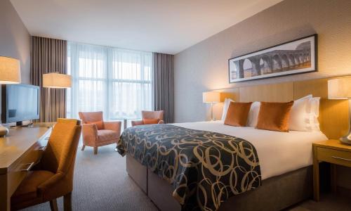 Clayton Hotel Cork City - image 14