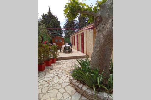 Maison au calme à 5mn d'Avignon gîte à louer Le Pontet
