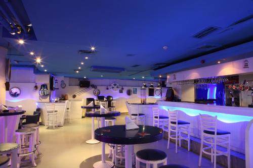 Sea View Hotel Dubai - image 8