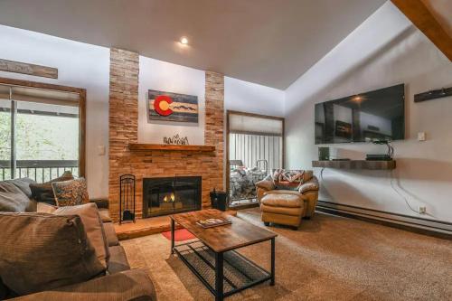 1014 Wild Irishman condo - image 9