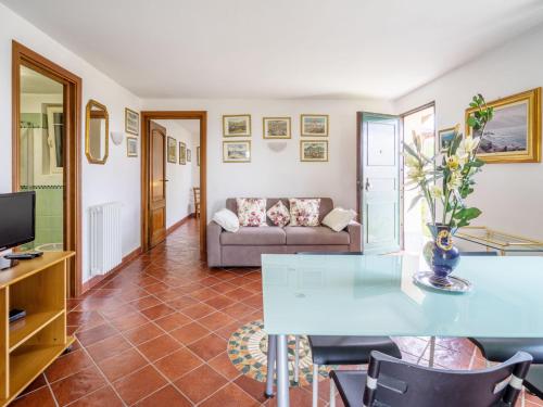 Apartment Federica-2 by Interhome in Trarego Vidžiona