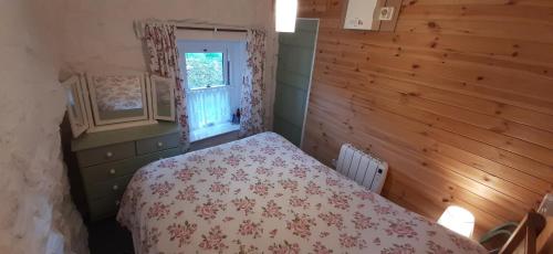 CherryTreeCottage - Cosy 19thCentury Pet Friendly, Claragh (photo 7)