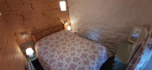 CherryTreeCottage - Cosy 19thCentury Pet Friendly, Claragh (photo 9)