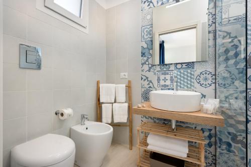 Standard Double or Twin Room with Balcony image 2