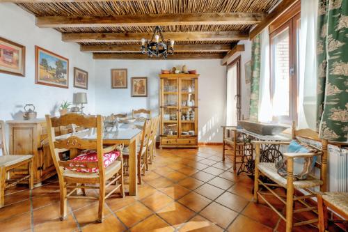 Iekārtas, Comfortable Villa in Puebla de Don Rodrigo with Private Pool in Puebla de Don Rodrigo