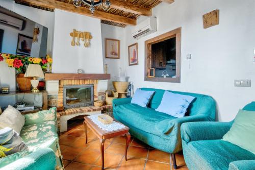 6 bedrooms villa with private pool furnished terrace and wifi at Puebla de Don Rodrigo