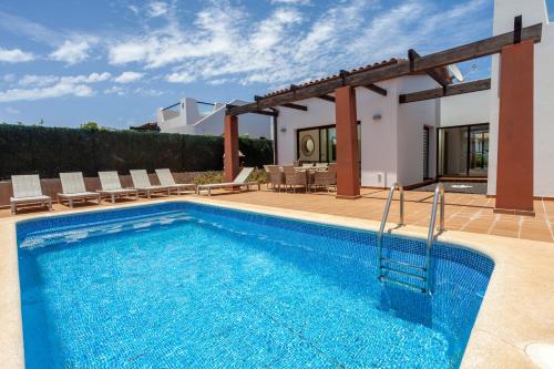 Villa Zafiro 13 Golf Private Pool Caleta de Fuste By Holidays Home