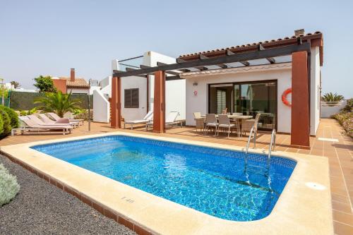 Villa Esmeralda 25 Golf Private Pool Caleta de Fuste By Holidays Home