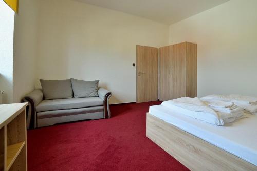 Deluxe Double Room with Extra Bed