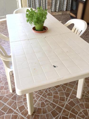 2 bedrooms house with furnished garden and wifi at Marsala 5 km away from the beach gîte à louer San Giuseppe